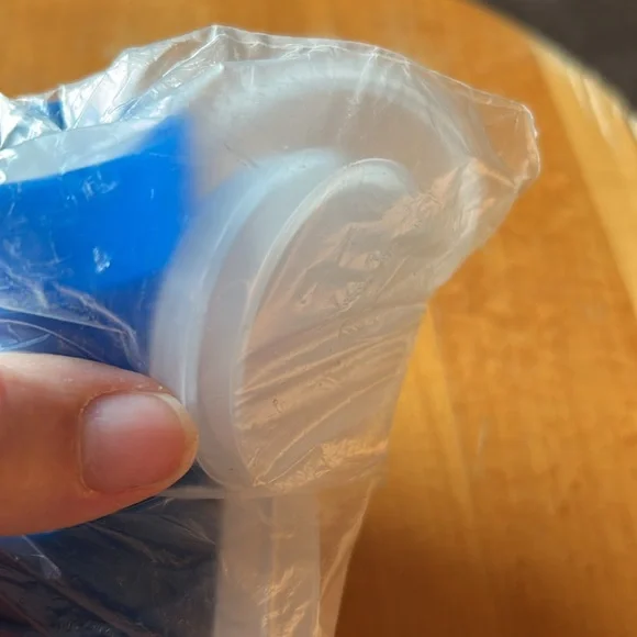 Tupperware Blue Midgets with lids,set of 5. - Picture 2 of 2